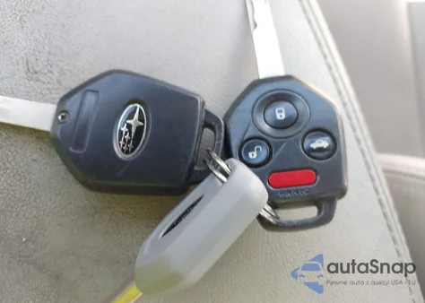 2011 Subaru Legacy 2.5I Limited из США, поврежденный, VIN 4S3BMCL63B3223746